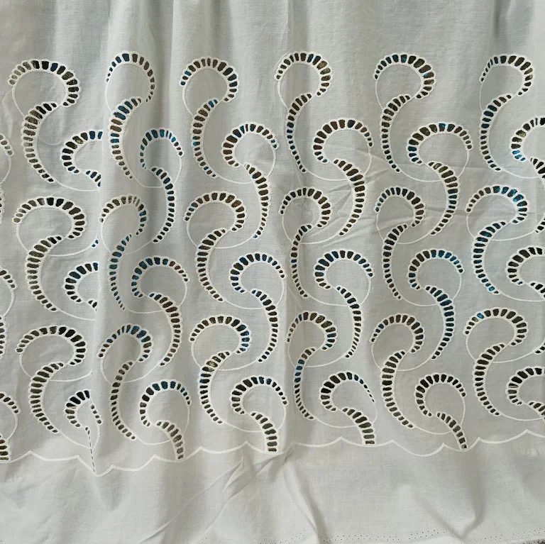 Tissu 100% coton brodé ajouré, - Sewing Eyelet Fabric avis et prix