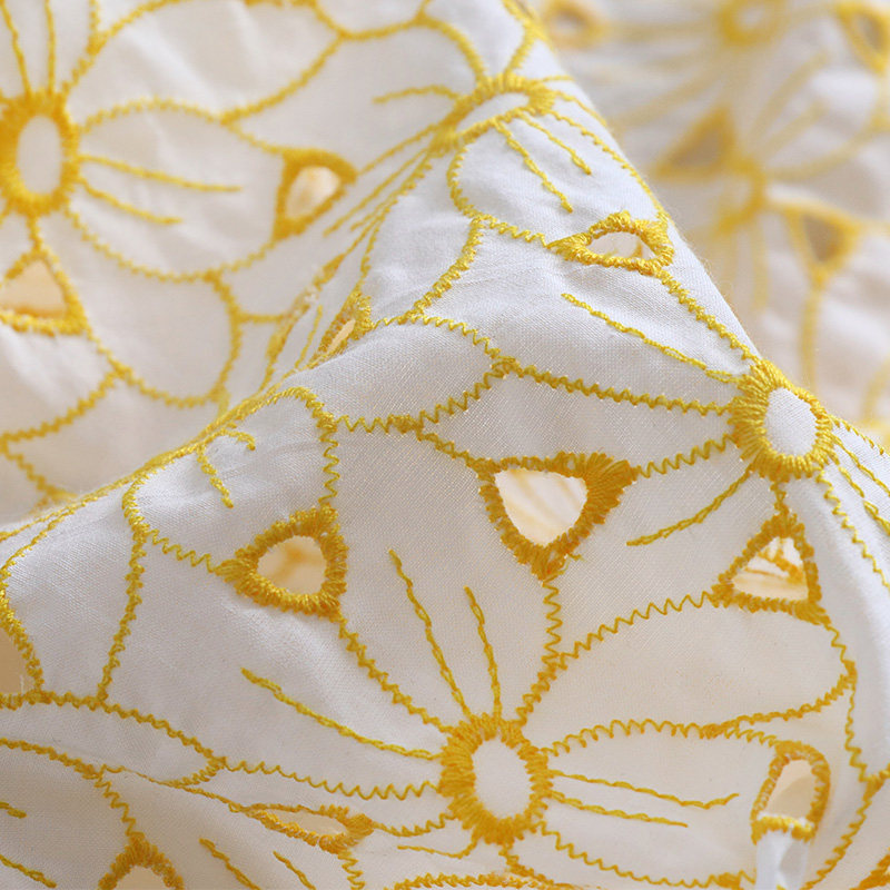 Tissu en dentelle brodée 100 % - Sewing Eyelet Fabric avis et prix