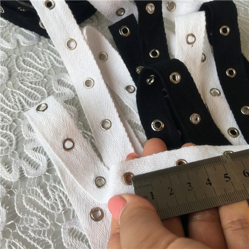 Sangle en coton noir et blanc  - Sewing Eyelet Fabric avis et prix